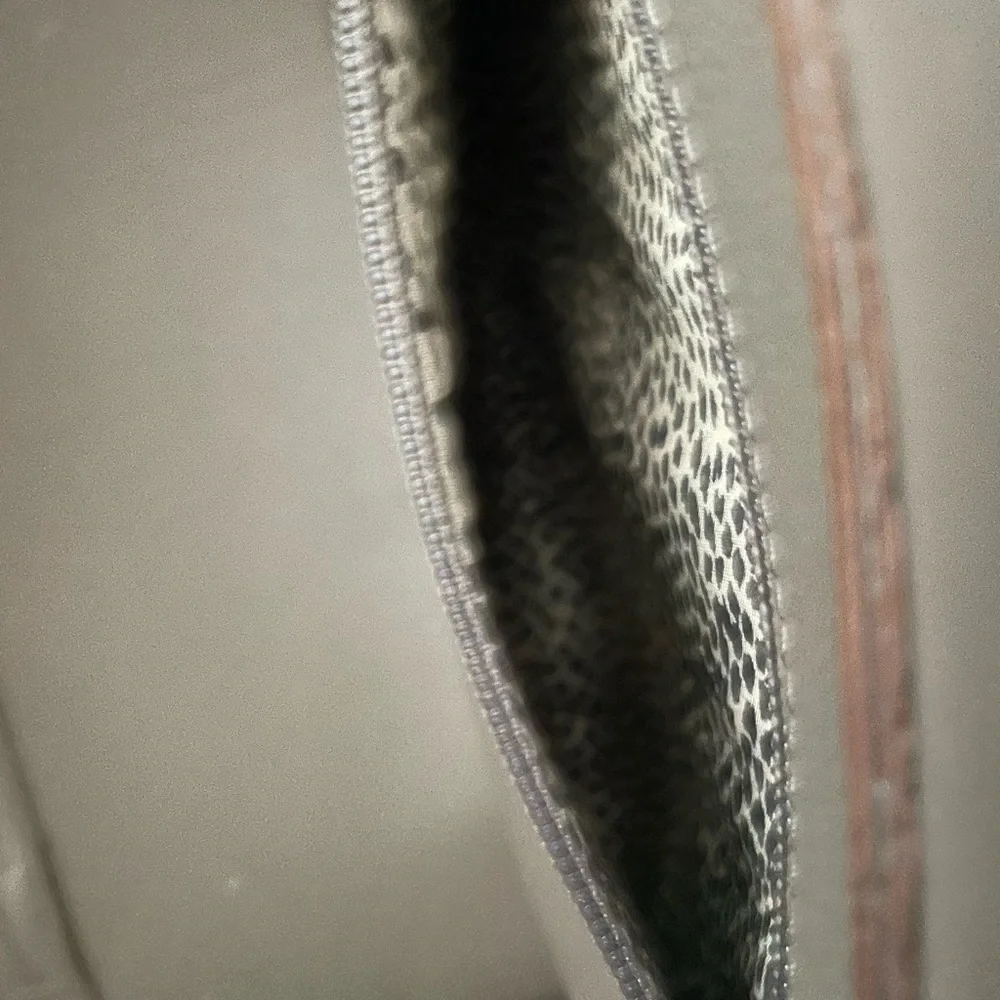 Large gray purse - Picture 3 of 7